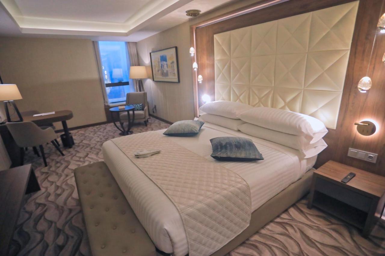 Az Hotels Grand Oran Es Senia Εξωτερικό φωτογραφία