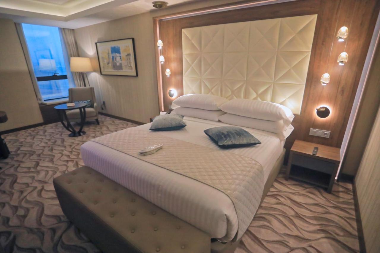 Az Hotels Grand Oran Es Senia Εξωτερικό φωτογραφία
