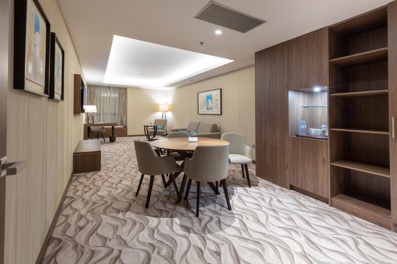 Az Hotels Grand Oran Es Senia Εξωτερικό φωτογραφία