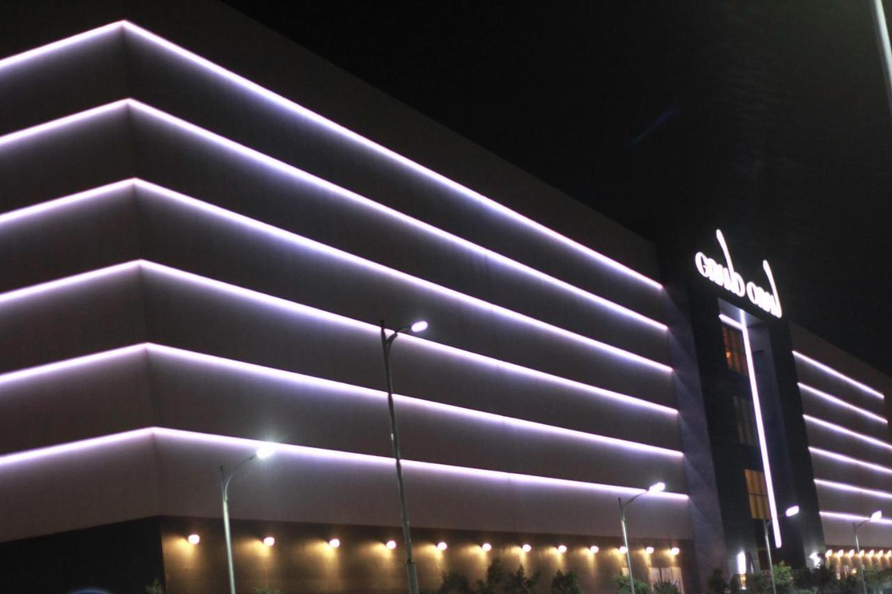 Az Hotels Grand Oran Es Senia Εξωτερικό φωτογραφία