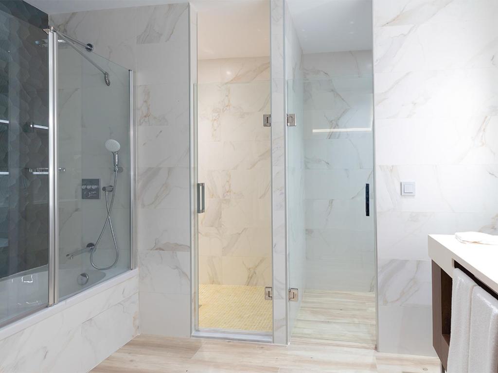 Az Hotels Grand Oran Es Senia Εξωτερικό φωτογραφία