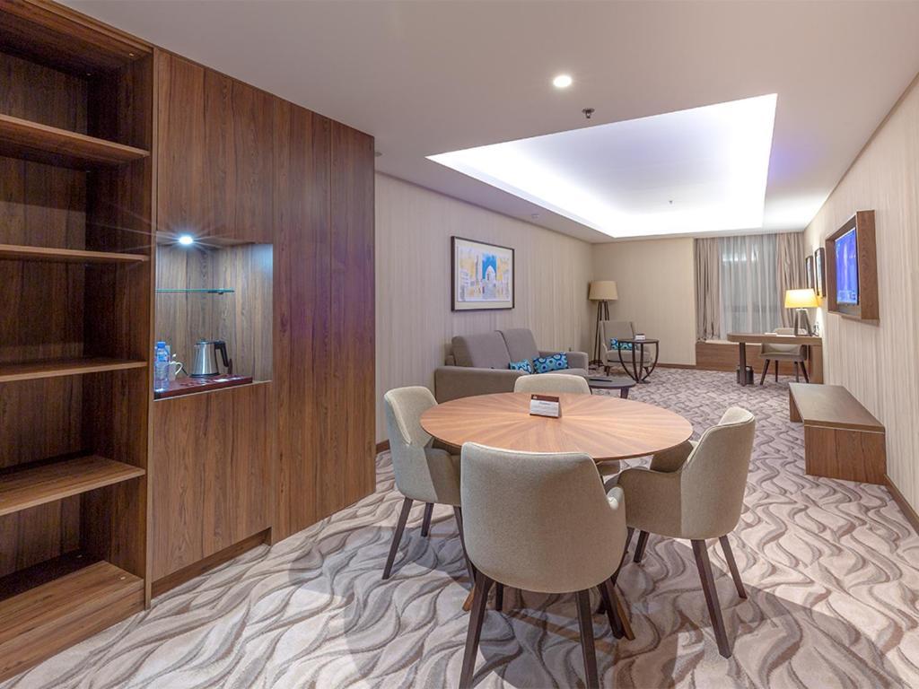 Az Hotels Grand Oran Es Senia Εξωτερικό φωτογραφία